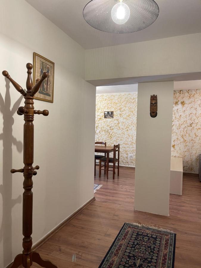 Hidden Gem Blloku Leilighet Tiranë