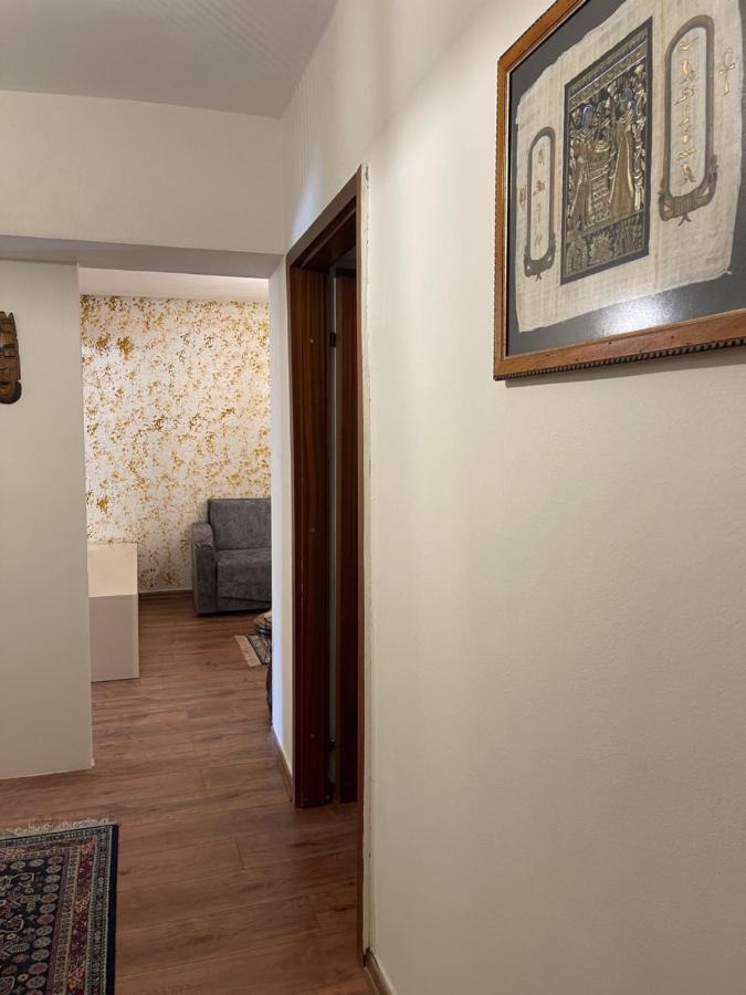 Hidden Gem Blloku Leilighet Tiranë